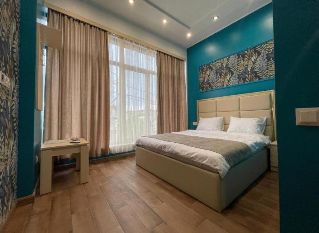 Days Hotel Ереван Екстериор снимка