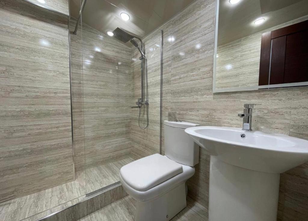 Days Hotel Ереван Екстериор снимка