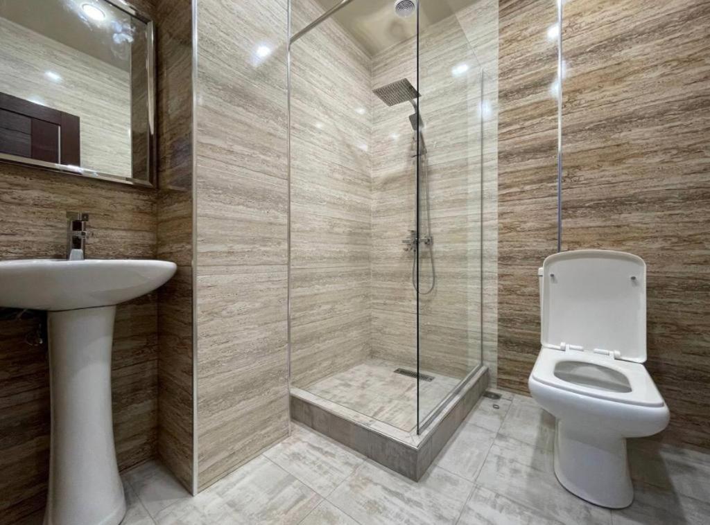Days Hotel Ереван Екстериор снимка