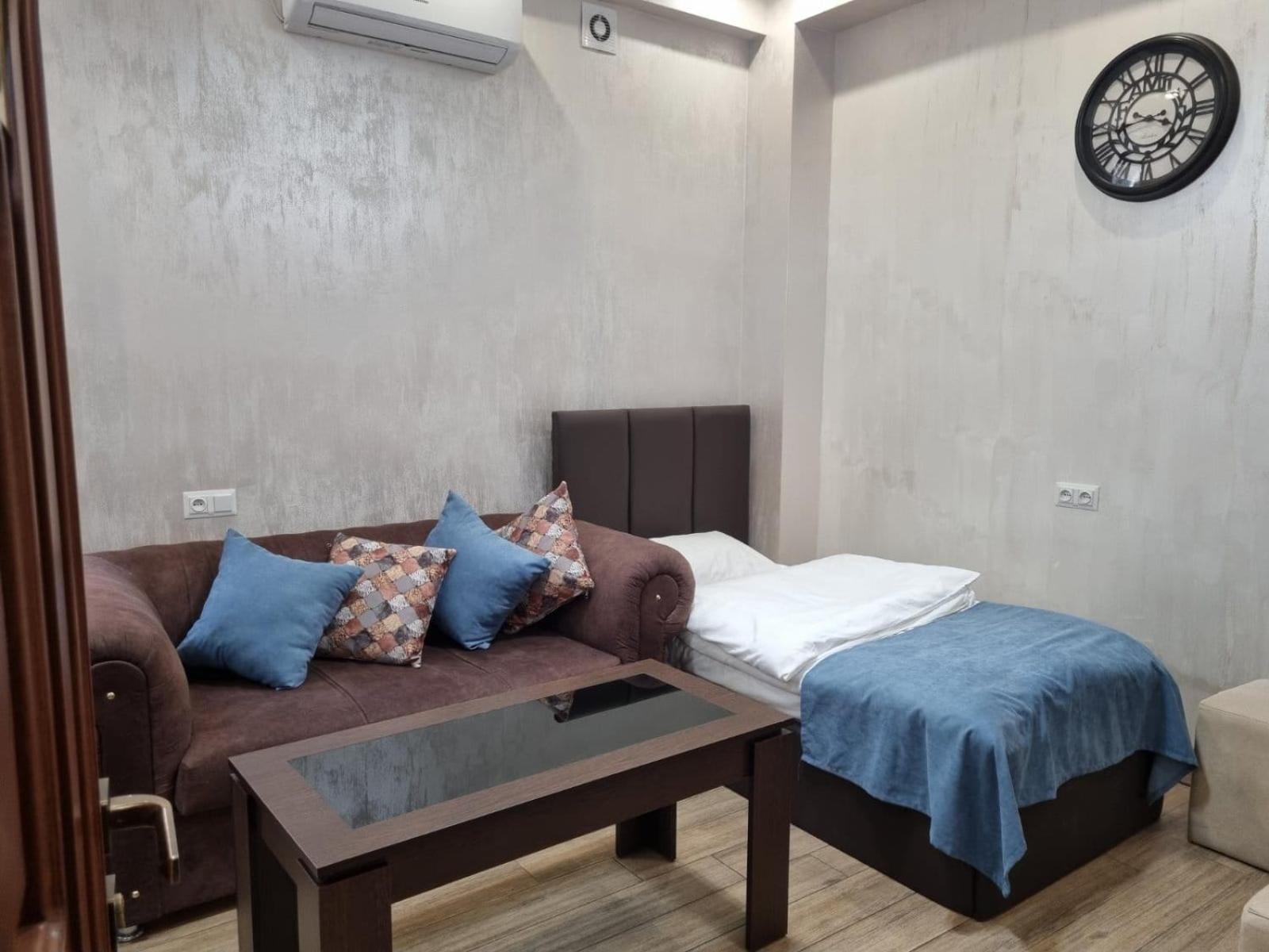 Days Hotel Ереван Екстериор снимка