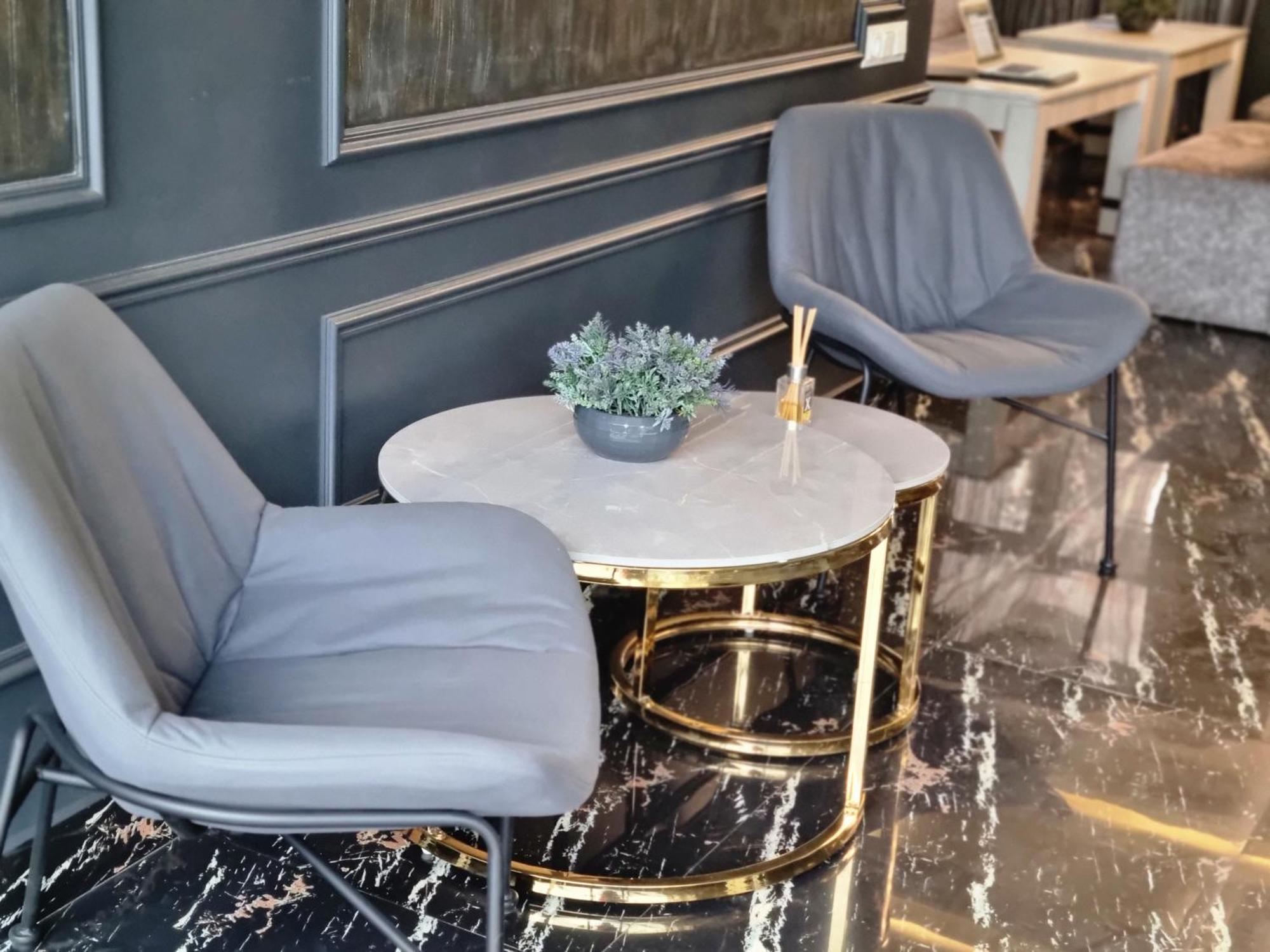 Days Hotel Ереван Екстериор снимка